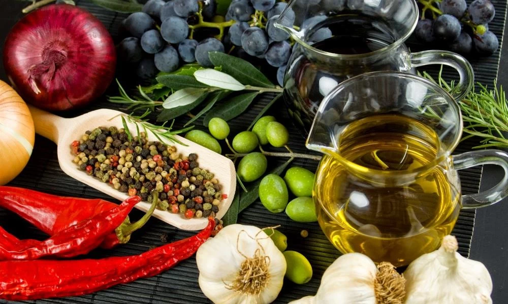 Συστάσεις Τσιόδρα για μεσογειακή διατροφή – Ποια τρόφιμα προτείνει